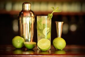 cocktail-gf3d8fe9af_1280